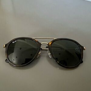 Ray-Ban RB4253 Sunglasses